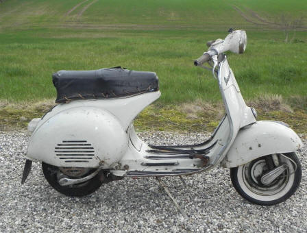 Vespa GS 150 in Original White