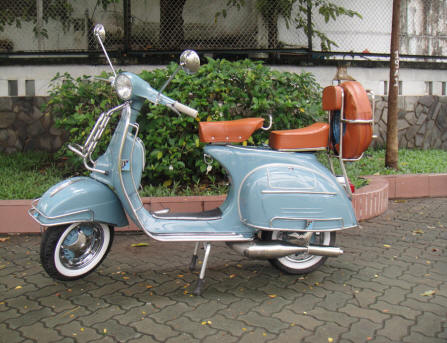 Vespa VBB 150 in Pastel Blue