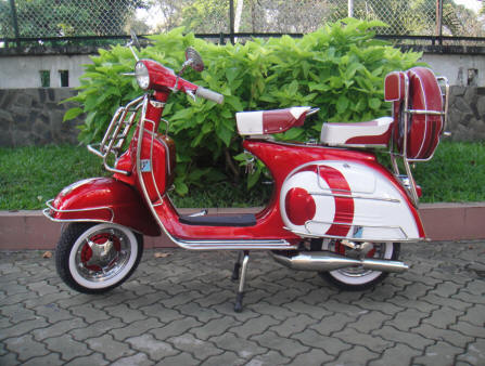 Vespa VBC Super 150 in Red/White MOD Target